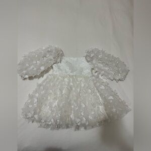 Tulleen white butterfly dress